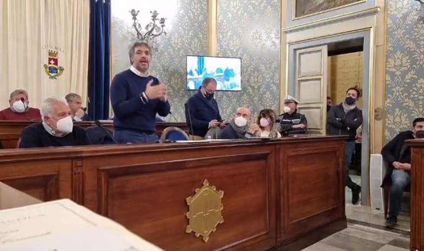 Scontro sul Porto di Avola, petizione contro il sindaco, &quot;l&#39;opera è nel  Piano triennale&quot; - BlogSicilia - Ultime notizie dalla Sicilia