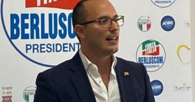 Andrea Mineo, Forza Italia