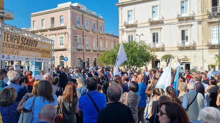 La manifestazione a Siracusa contro il caro bollette