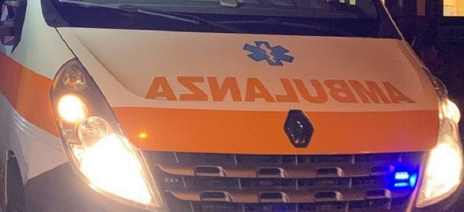 Scontro Con L’ambulanza Nel Palermitano, Auto Finisce Nella Scarpata