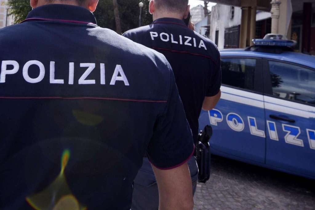 Agenti di Polizia.