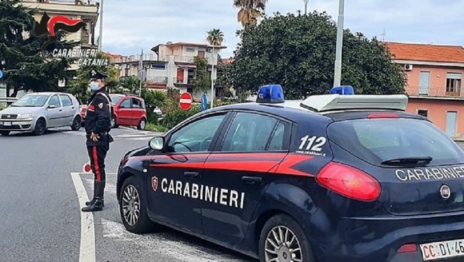 Potenziati i controlli nel ponte del 25 aprile nel Catanese, due le denunce per ricambi d’auto in nero e munizioni abusive