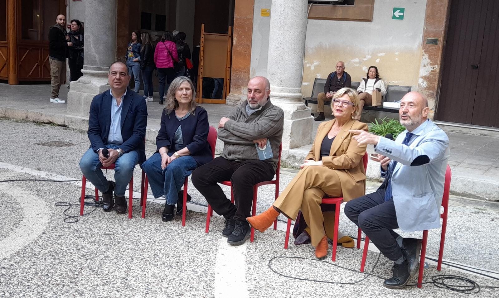 Il Patto Dei Festival Letterari, A "La Via Dei Librai" Il Confronto Sul ...