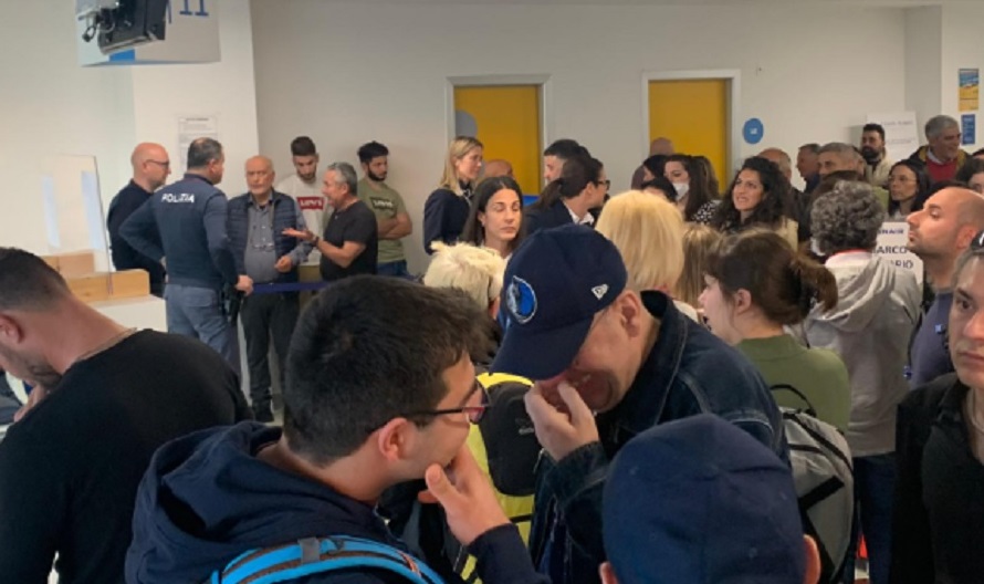 Passeggeri siciliani bloccati all'aeroporto di Trieste