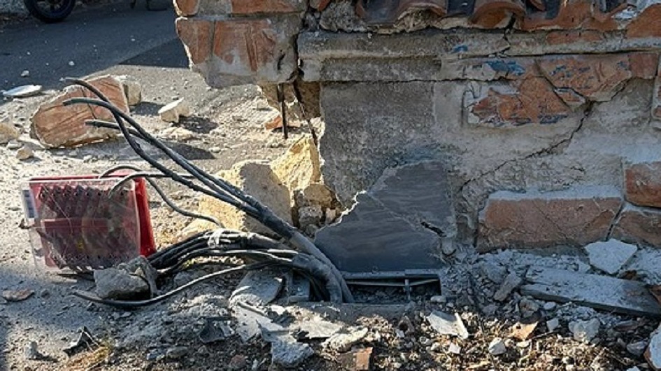 Auto Nel Palermitano Distrugge Cabina Elettrica E Provoca Black Out