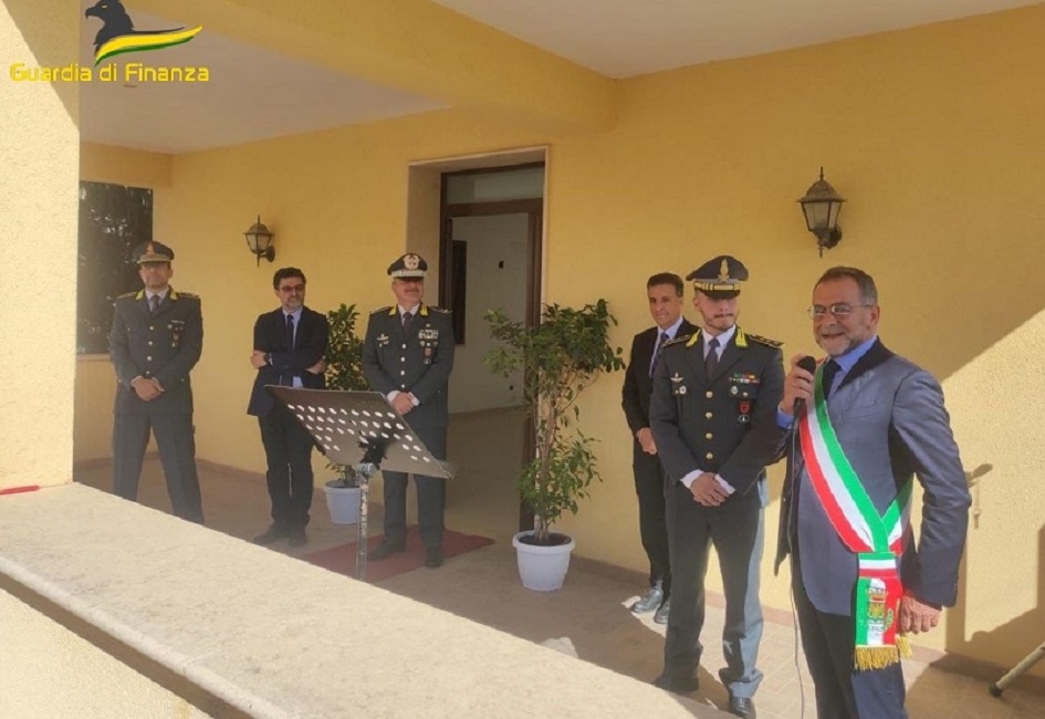 Una villa confiscata alla mafia diventa di proprietà della guardia di finanza per realizzare degli alloggi di servizio