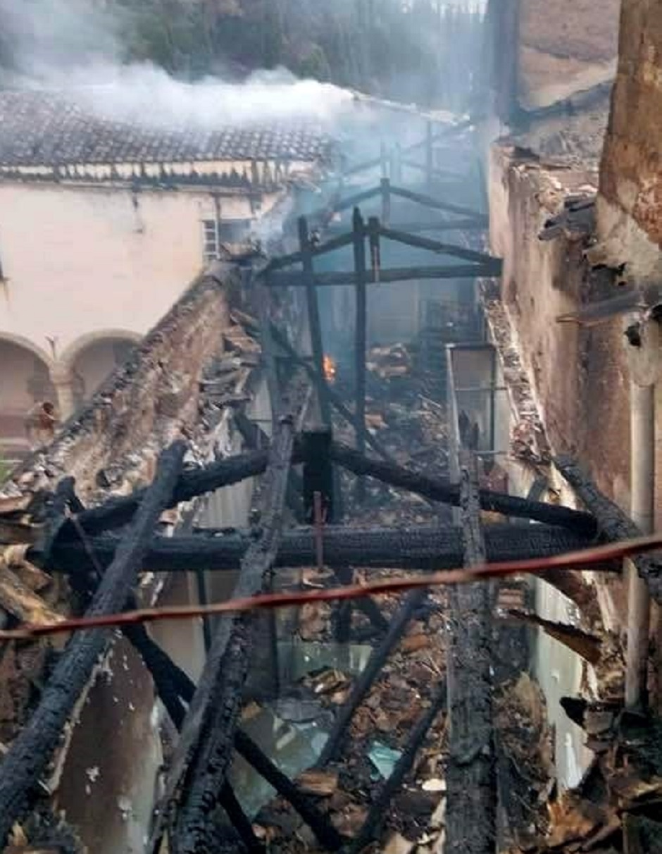 Nuovo Incendio Nella Chiesa Di Santa Maria Di Ges Rabbia E Tristezza