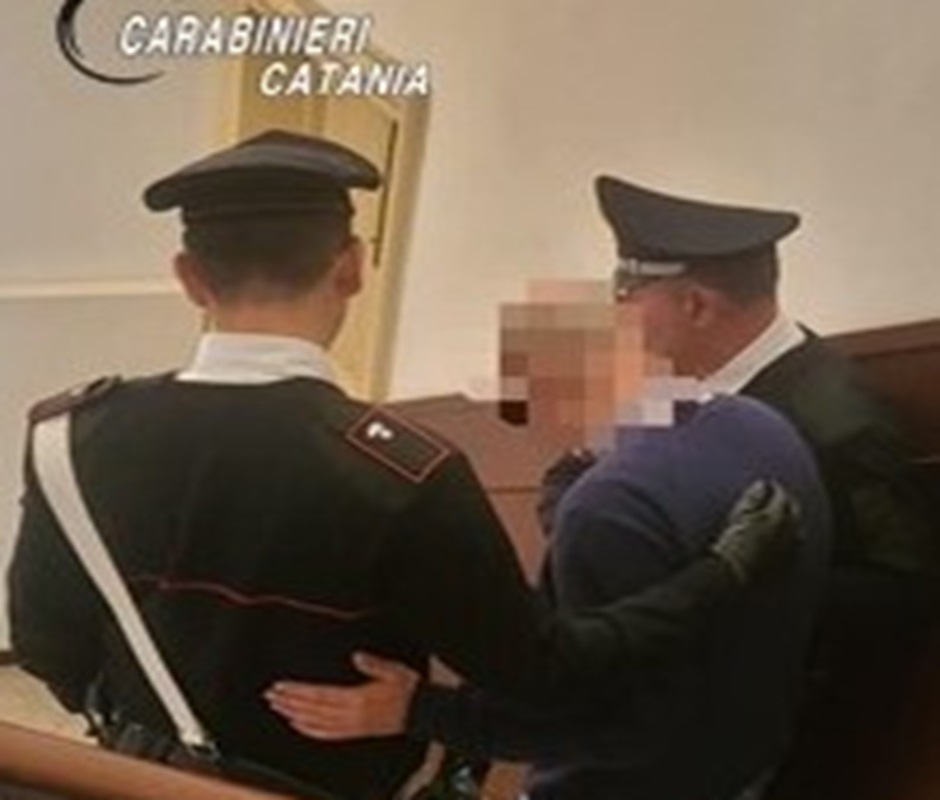 Un uomo salvato nel Catanese dai carabinieri, voleva suicidarsi perché sommerso dai debiti a da problemi con l’alcol