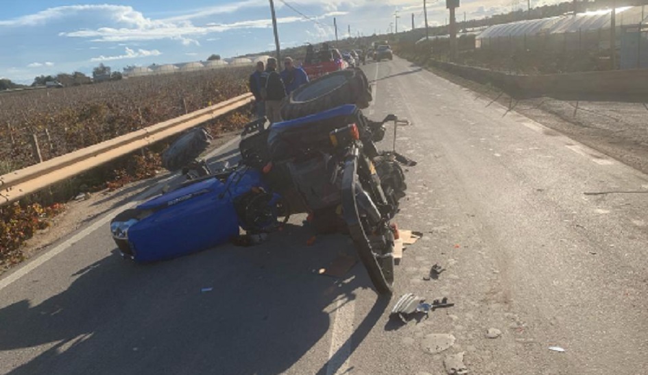 Trattore Si Ribalta Dopo Scontro Con Auto Nel Siracusano, Un Ferito E ...