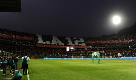 La Curva Nord dello stadio Renzo Barbera prima di Palermo-Sampdoria, primo turno dei play off per la serie A. Foto Pasquale Ponente