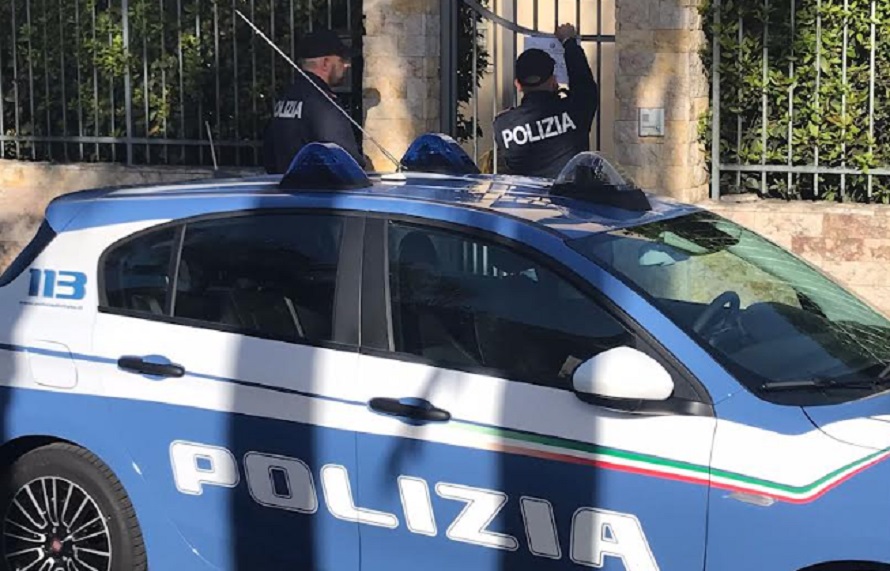 Il Capo Della Gang Delle Scommesse E Dell'usura, Sequestrati Villa E ...