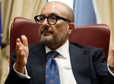 Il ministro Sangiuliano si è dimesso dopo il caso Boccia, al suo posto alla Cultura va Alessandro Giuli