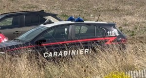 Giovani di 21 anni cade in una scarpata a Terrasini, indagini dei carabinieri