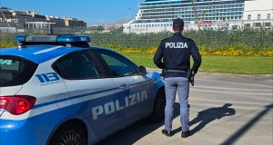 Borseggiatori in azione al porto, tre palermitani arrestati